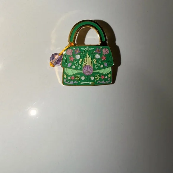 Disney Princess “Ariel” purse enamel mystery pin - Picture 4 of 7